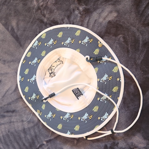 The GOAT USA OG Bucket Hat-  Chuck the GOAT - Brand New- white - Picture 3 of 5